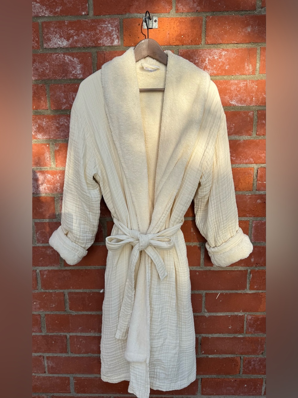 House NO 23 Alaia Sherpa Robe